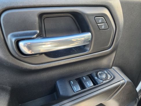 Used 2022 Chevrolet Silverado 1500 Custom Trail Boss image 24