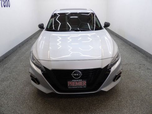 Used 2020 Nissan Altima 2.5 SR w/ Premium Package AWD/4WD image 2