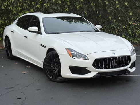 Used 2018 Maserati Quattroporte S GranSport image 1