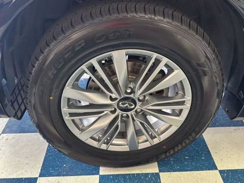 Used 2018 INFINITI QX80 4WD image 25