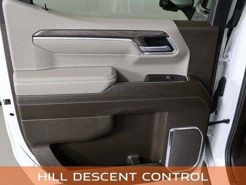 Used 2025 Chevrolet Silverado 1500 LTZ w/ Technology Package image 23