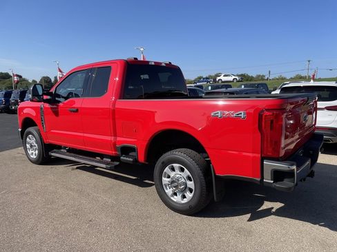 Used 2023 Ford F250 XLT image 5