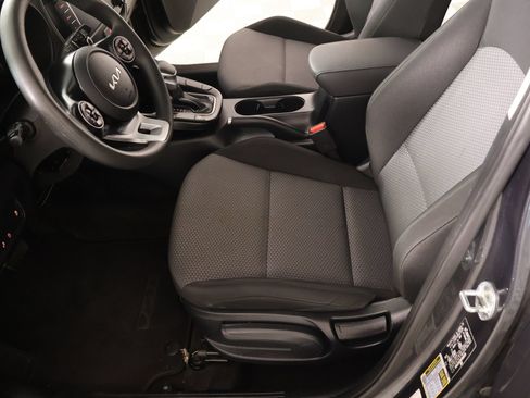 Used 2022 Kia Soul LX w/ Technology Package FWD image 10