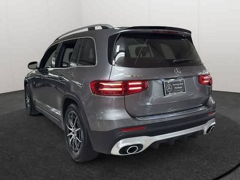 Used 2026 Mercedes-Benz GLB 35 AMG 4MATIC image 5