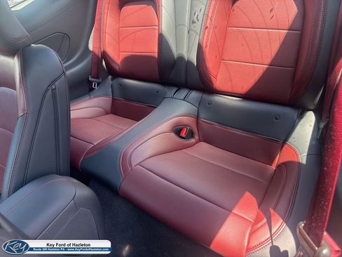 Used 2025 Ford Mustang GT Premium RWD image 39