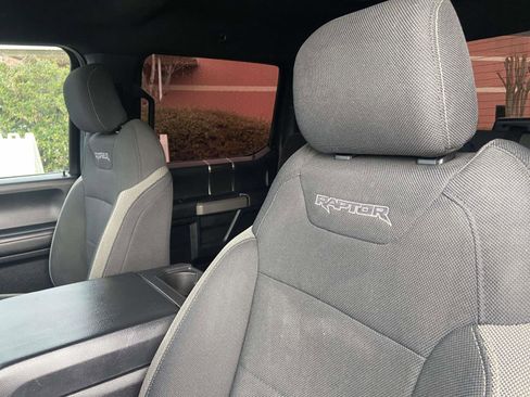 Used 2019 Ford F150 Raptor image 3