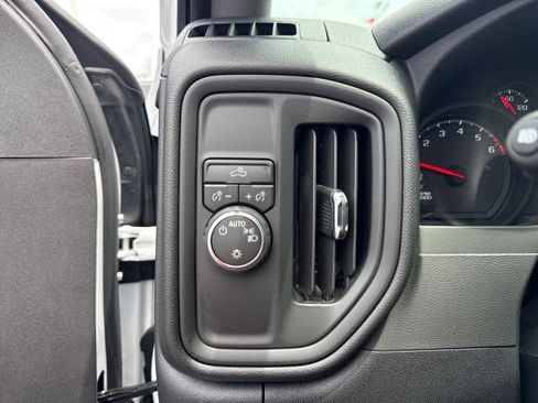 New 2026 Chevrolet Silverado 1500 Custom w/ LPO, Dark Essentials Package RWD image 19