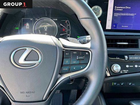 Used 2025 Lexus ES 300h w/ Premium Package FWD image 24