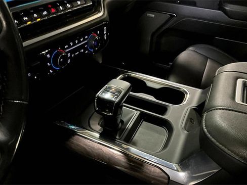 Used 2022 Chevrolet Silverado 1500 LTZ image 34