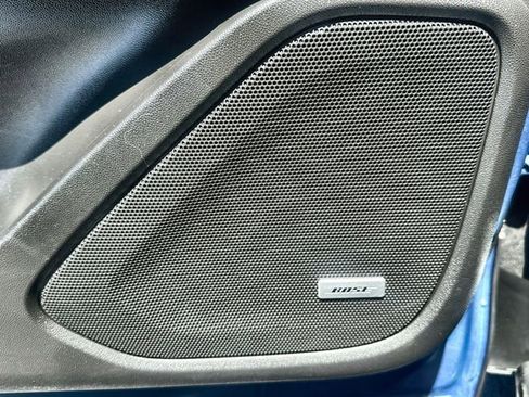 Used 2024 GMC Terrain SLT w/ Infotainment Package II image 25