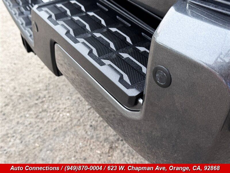 Used 2021 Toyota Tacoma TRD Off-Road w/ Technology Package AWD/4WD image 33