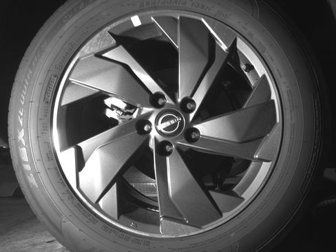 Used 2025 Nissan Rogue SV FWD image 15