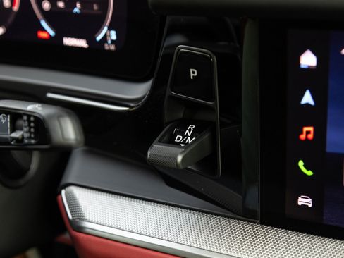 Certified 2026 Porsche Cayenne Coupe image 18