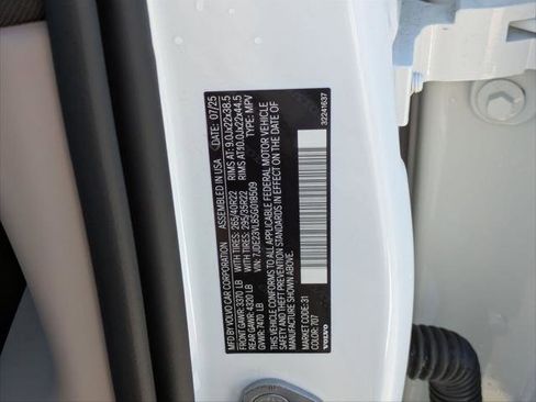 Used 2025 Volvo EX90 Ultra image 29