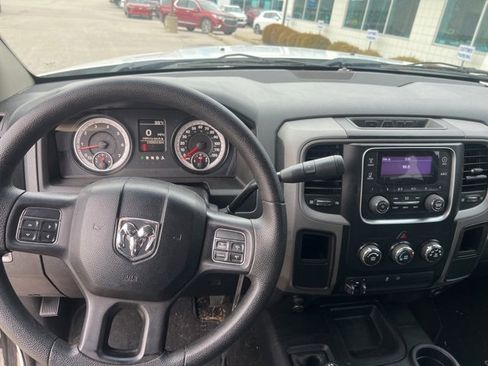 Used 2015 RAM 3500 Tradesman w/ Chrome Appearance Group image 10