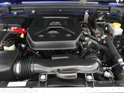 Used 2018 Jeep Wrangler Sport S image 28