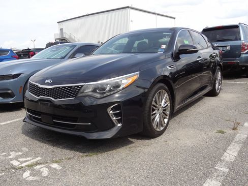 Used 2017 Kia Optima SX FWD image 3