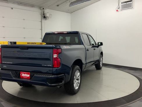 Used 2021 Chevrolet Silverado 1500 Custom AWD/4WD image 7