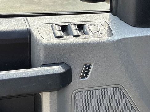 Certified 2019 Ford F150 XL w/ Equipment Group 101A Mid RWD image 16