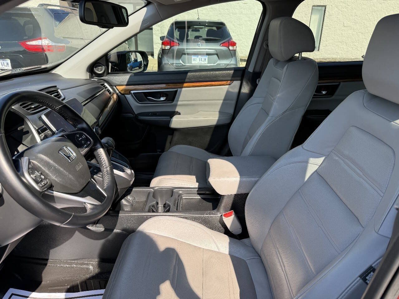 Used 2017 Honda CR-V Touring image 17