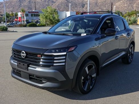 New 2025 Nissan Kicks SR image 8