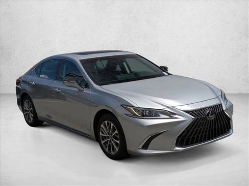Used 2024 Lexus ES 350 FWD image 3