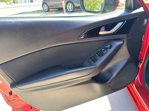 Used 2014 MAZDA MAZDA3 i Sport FWD image 28