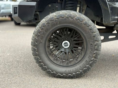 Used 2021 Ford F350 Platinum w/ Tremor Off-Road Package AWD/4WD image 9