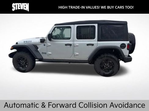 Used 2024 Jeep Wrangler Unlimited AWD/4WD image 3