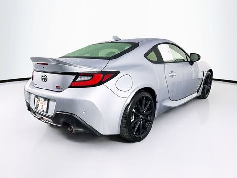 Used 2024 Toyota GR86 Premium image 10