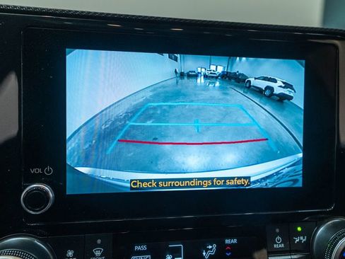 Certified 2025 Toyota Highlander XSE image 25