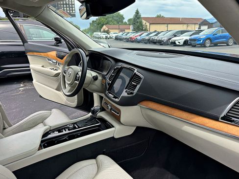 Used 2019 Volvo XC90 T6 Inscription w/ Luxury Package AWD/4WD image 22