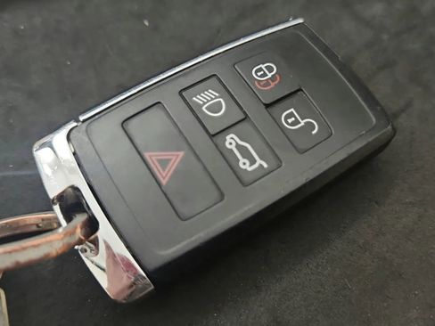 Used 2022 Land Rover Defender 90 V8 image 21