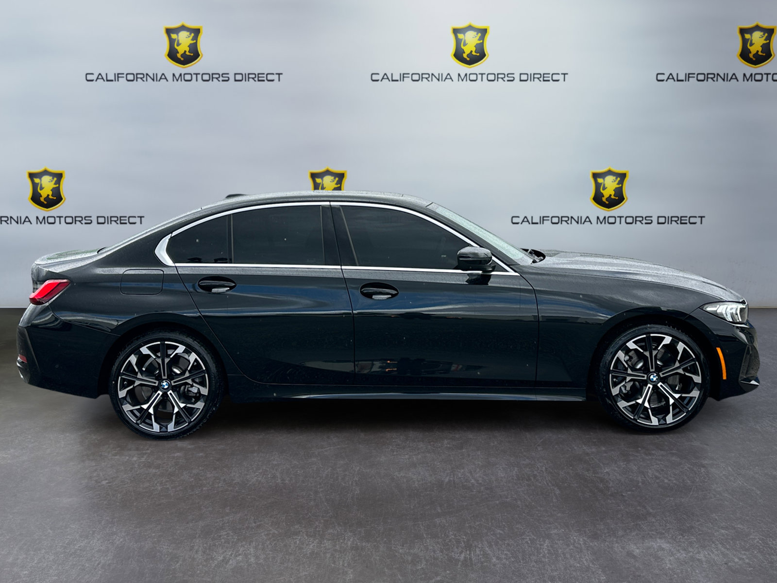 Used 2025 BMW 330i Sedan RWD image 6