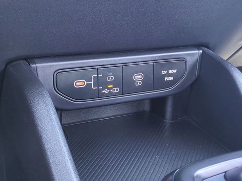 Certified 2025 Kia K4 LX image 20