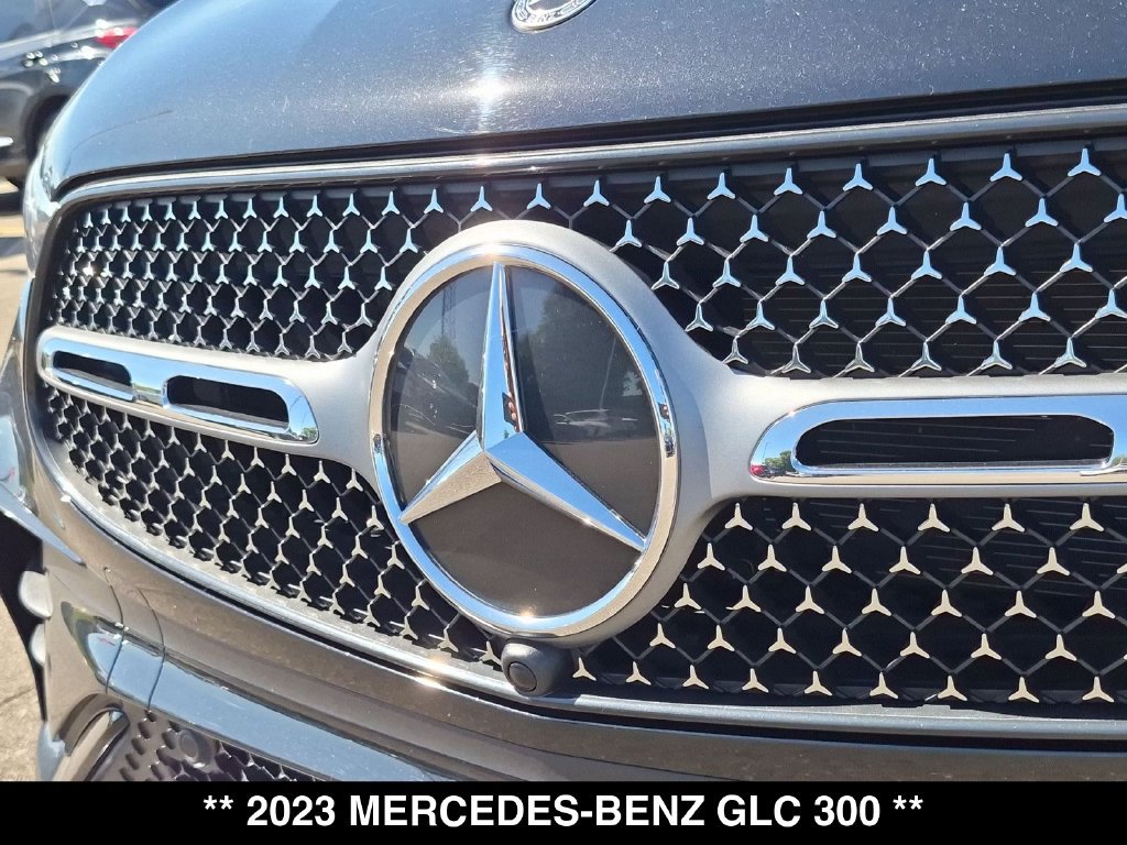 Used 2023 Mercedes-Benz GLC 300 4MATIC image 17