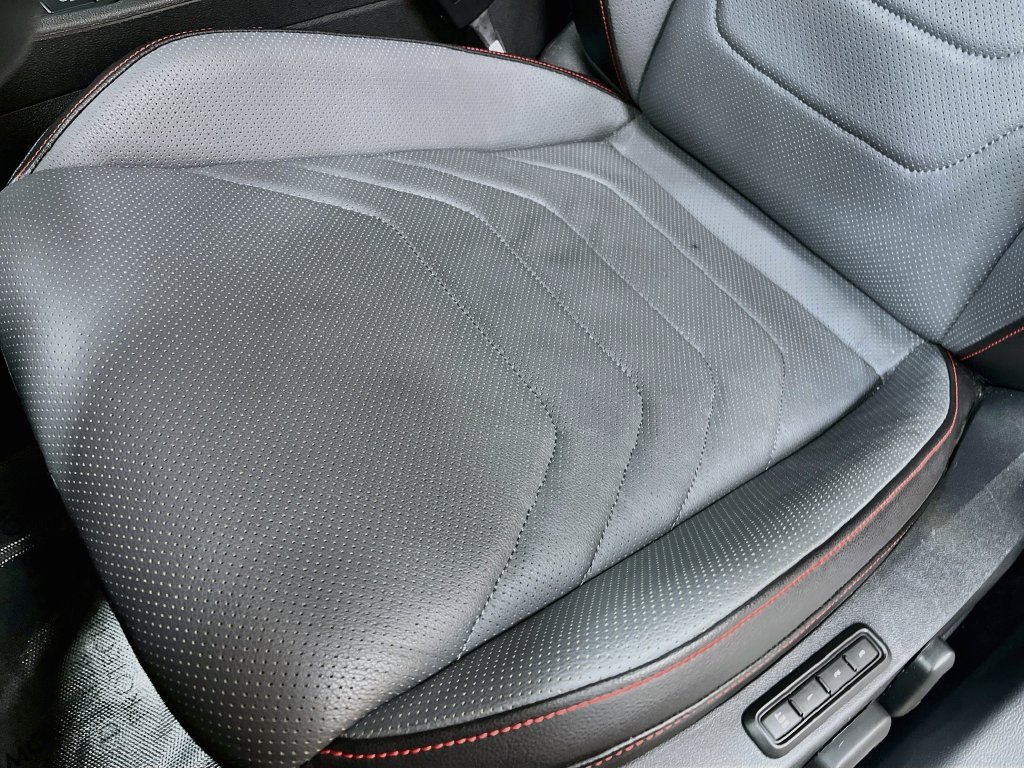 Used 2026 Volkswagen Jetta GLI Autobahn FWD image 19