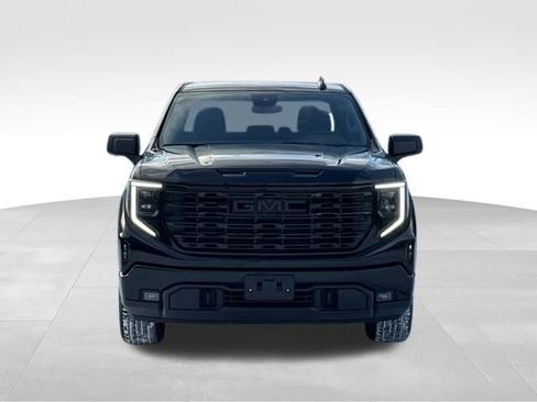 Used 2024 GMC Sierra 1500 Elevation image 2