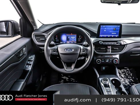 Used 2023 Ford Escape FWD image 5