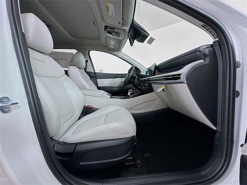 Certified 2025 Hyundai Tucson SEL image 43
