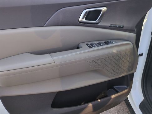 New 2026 Kia Carnival SX image 23