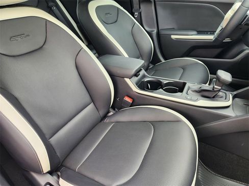 New 2025 Kia K4 GT-Line w/ GT-Line Premium Package image 10