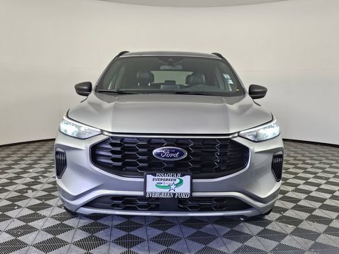 Used 2023 Ford Escape ST-Line AWD/4WD image 2