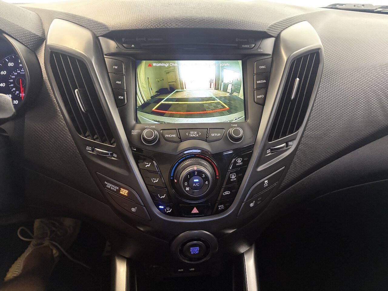 Used 2016 Hyundai Veloster Turbo FWD image 15