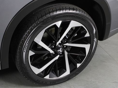 Used 2022 Mitsubishi Outlander SEL image 12