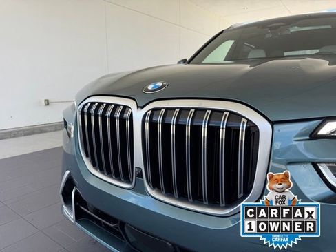 Certified 2025 BMW X7 xDrive40i w/ Premium Package AWD/4WD image 2