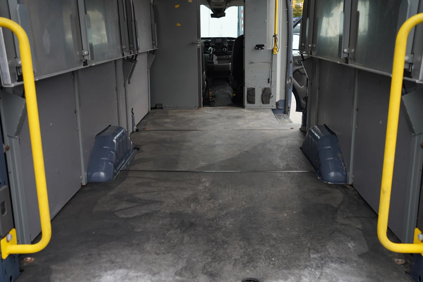Used 2020 Ford Transit 250 148 High Roof Extended RWD image 17