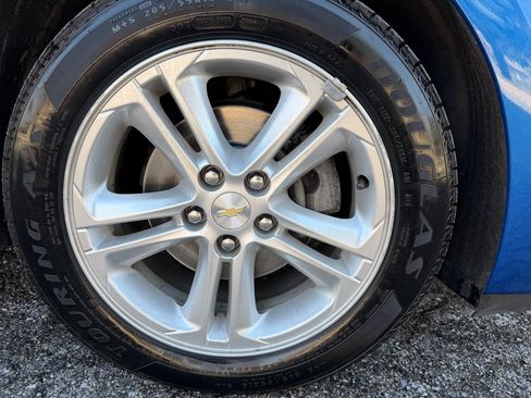 Used 2018 Chevrolet Cruze LT w/ Convenience Package image 10