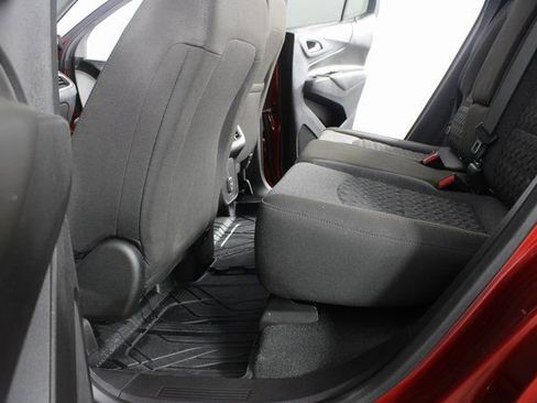 Used 2024 Chevrolet Equinox LT w/ LPO, Floor Liner Package image 17