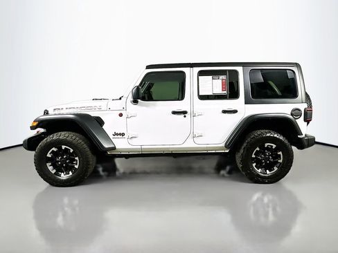 Used 2024 Jeep Wrangler Unlimited Rubicon w/ Convenience Group AWD/4WD image 5